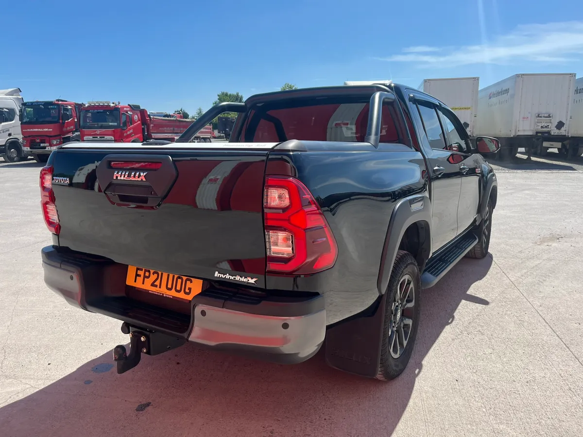 2021 Toyota Hilux 2.8 Invincible X - Image 4