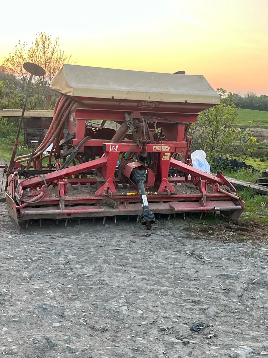 Power harrow and still - Image 1