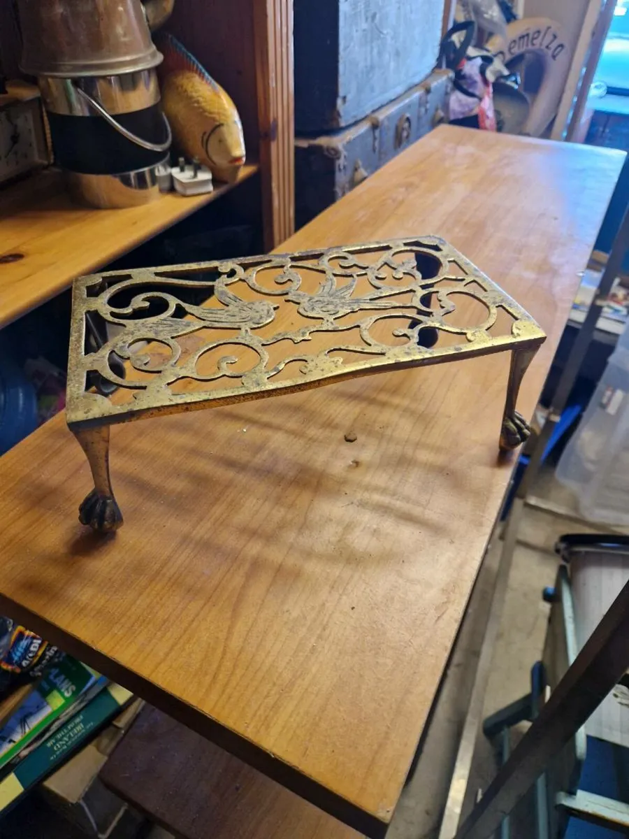 Vintage Brass Stand - Image 4