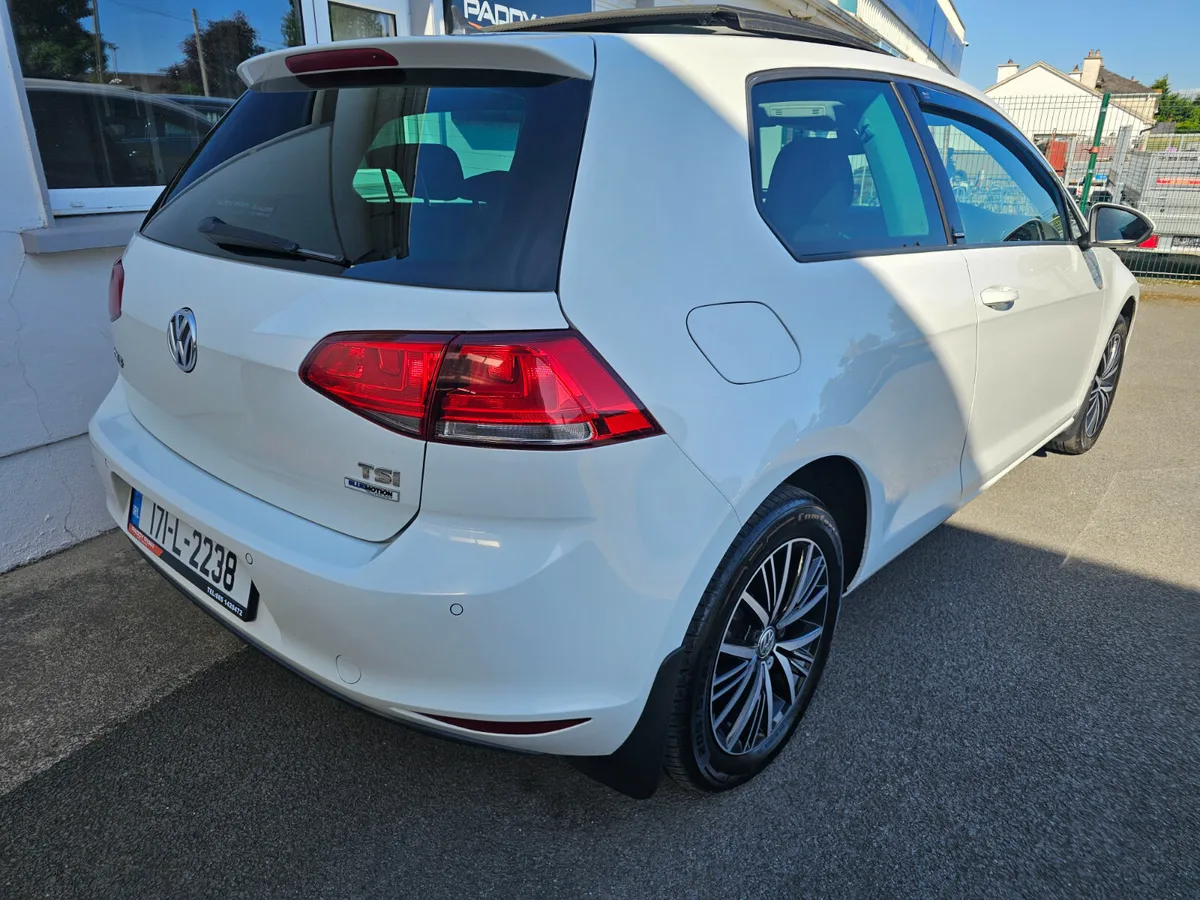 2017 Volkswagen Golf 1.2Tsi Allstar Manual 110BHP - Image 3