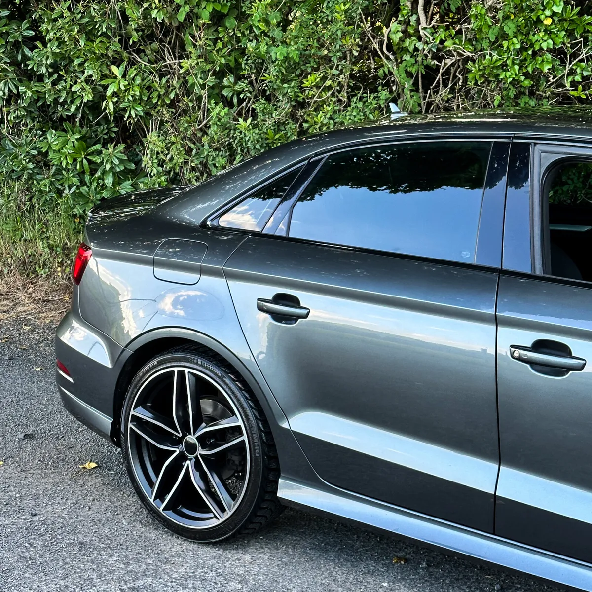 2017 (171)  Audi A3 S-Line 2.0l 150BHP Saloon - Image 3
