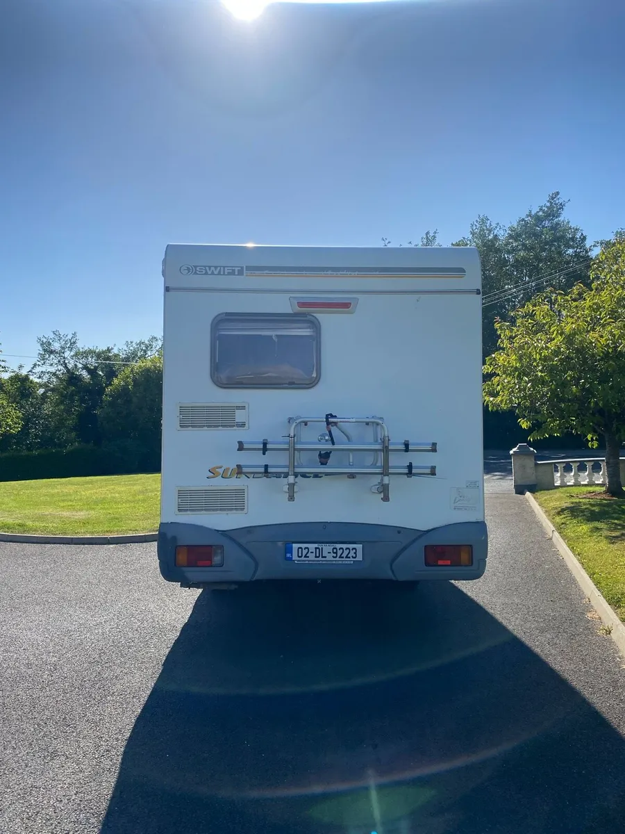 Camper van - Image 4