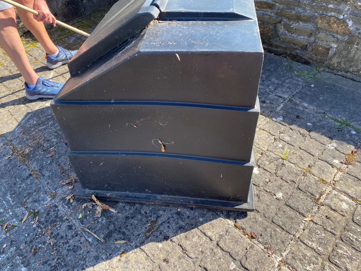 Free Coal bunker, collect from Baltimore - Image 3