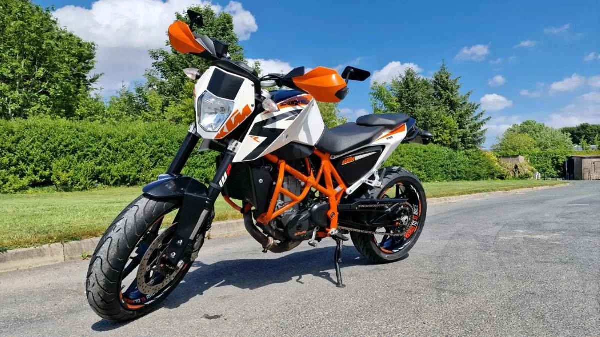 KTM Duke 690 - Image 2