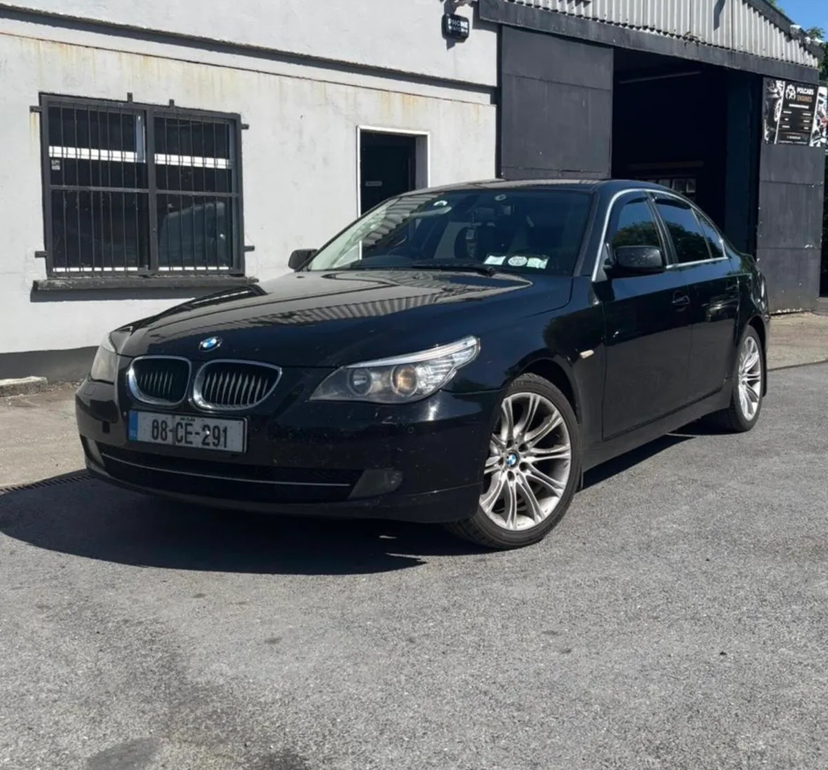 BMW 520d 2008 - Image 2