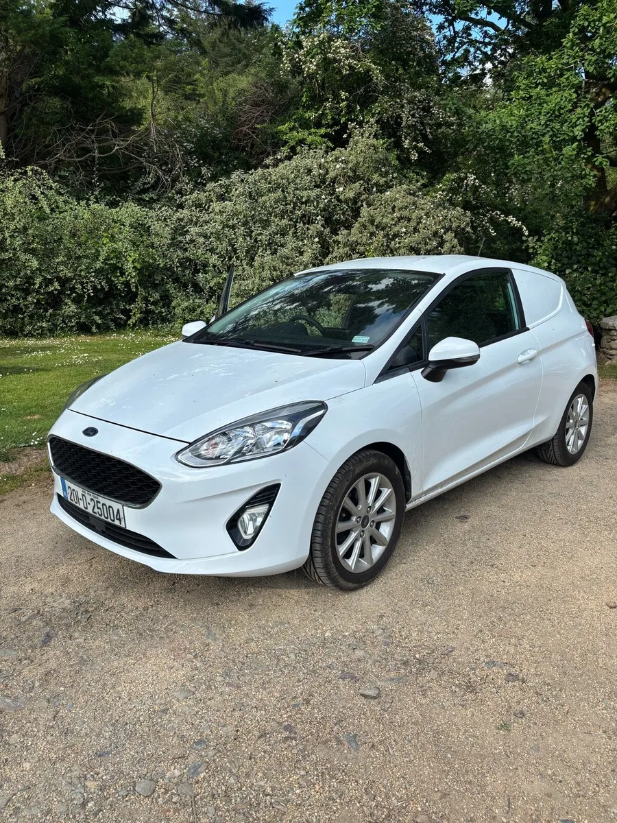 Ford Fiesta 201 Van - Image 2