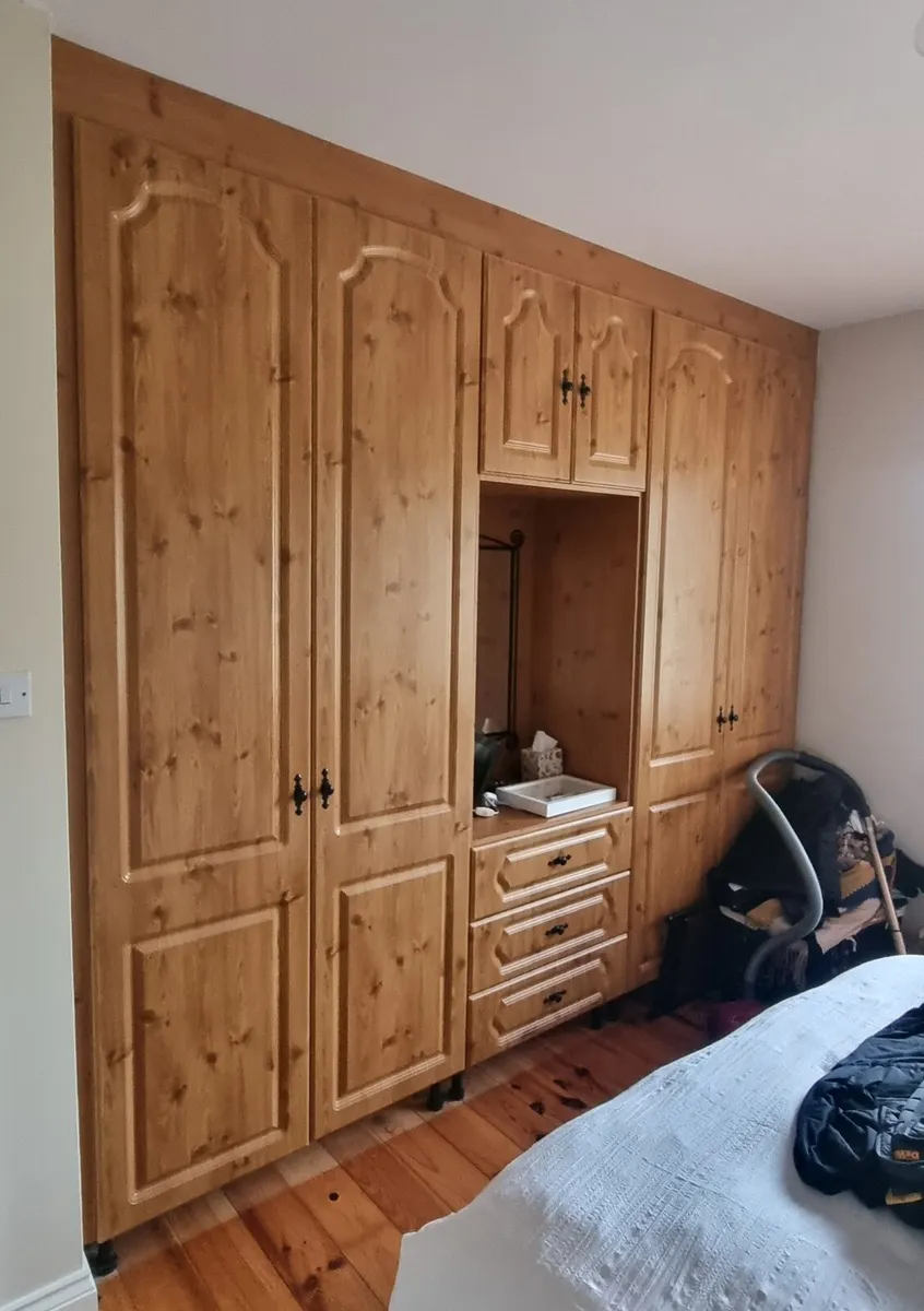 Waldrobe doors for a fitted bedroom unit. - Image 1