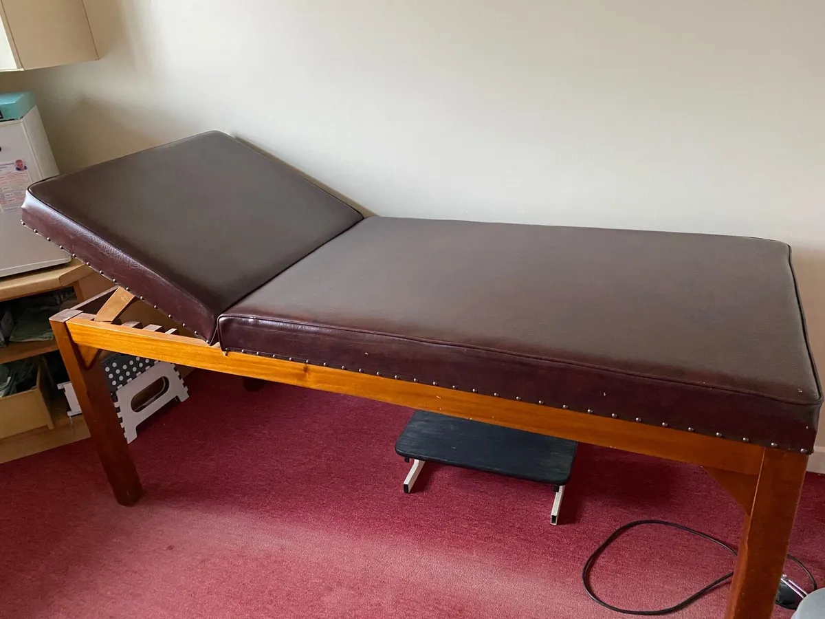 Examination Couches - Image 2
