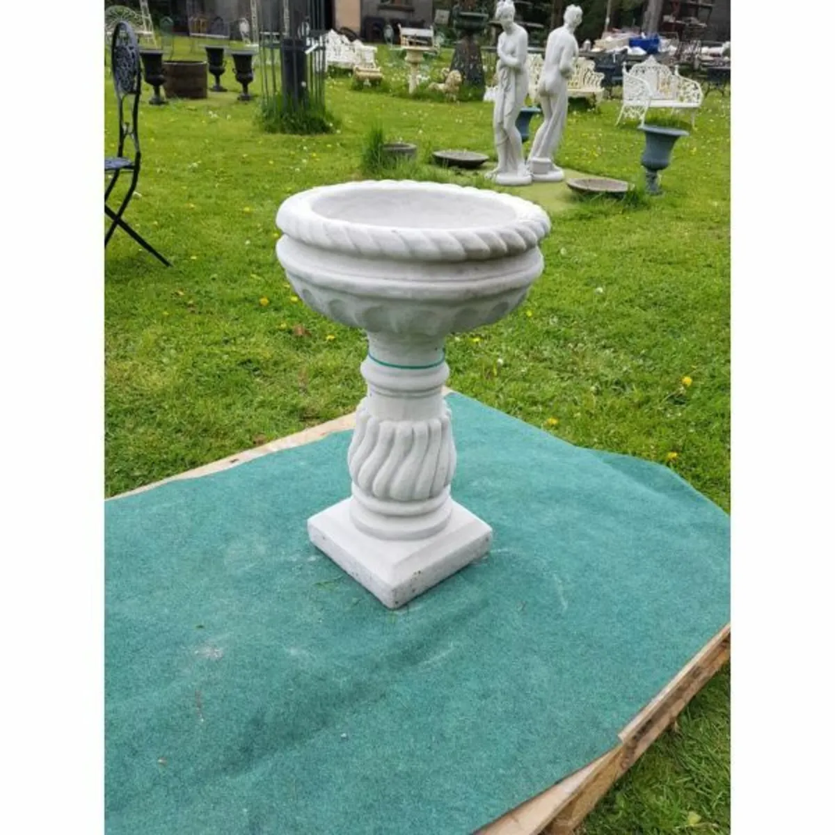 Bird Bath – Large Twist – GL-BB033