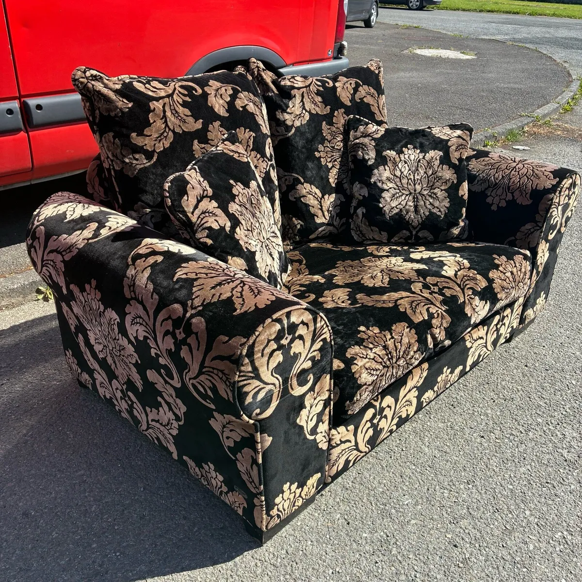 Fab!  Two seater Couch - Image 2