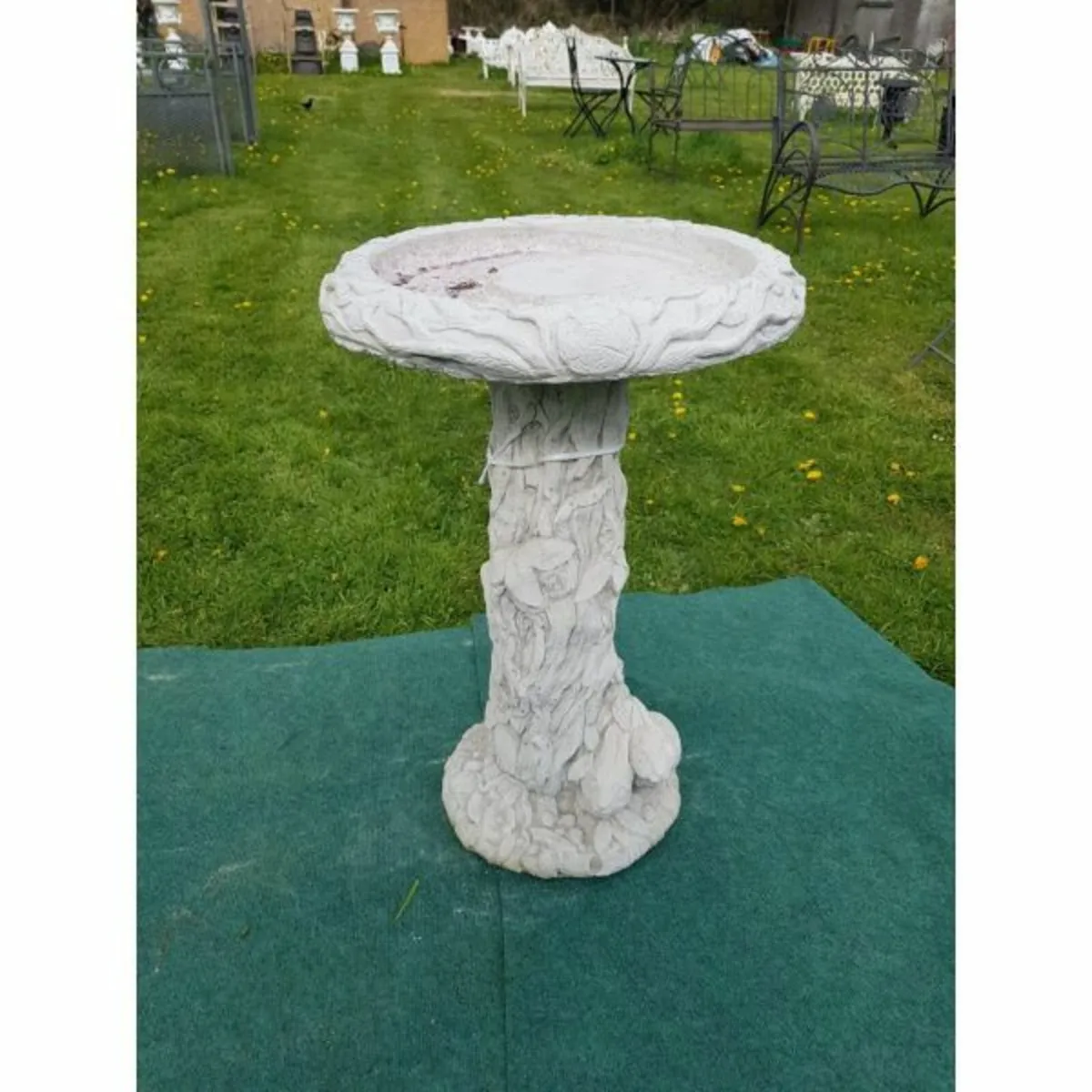Bird Bath – Rabbit-GL-BB013