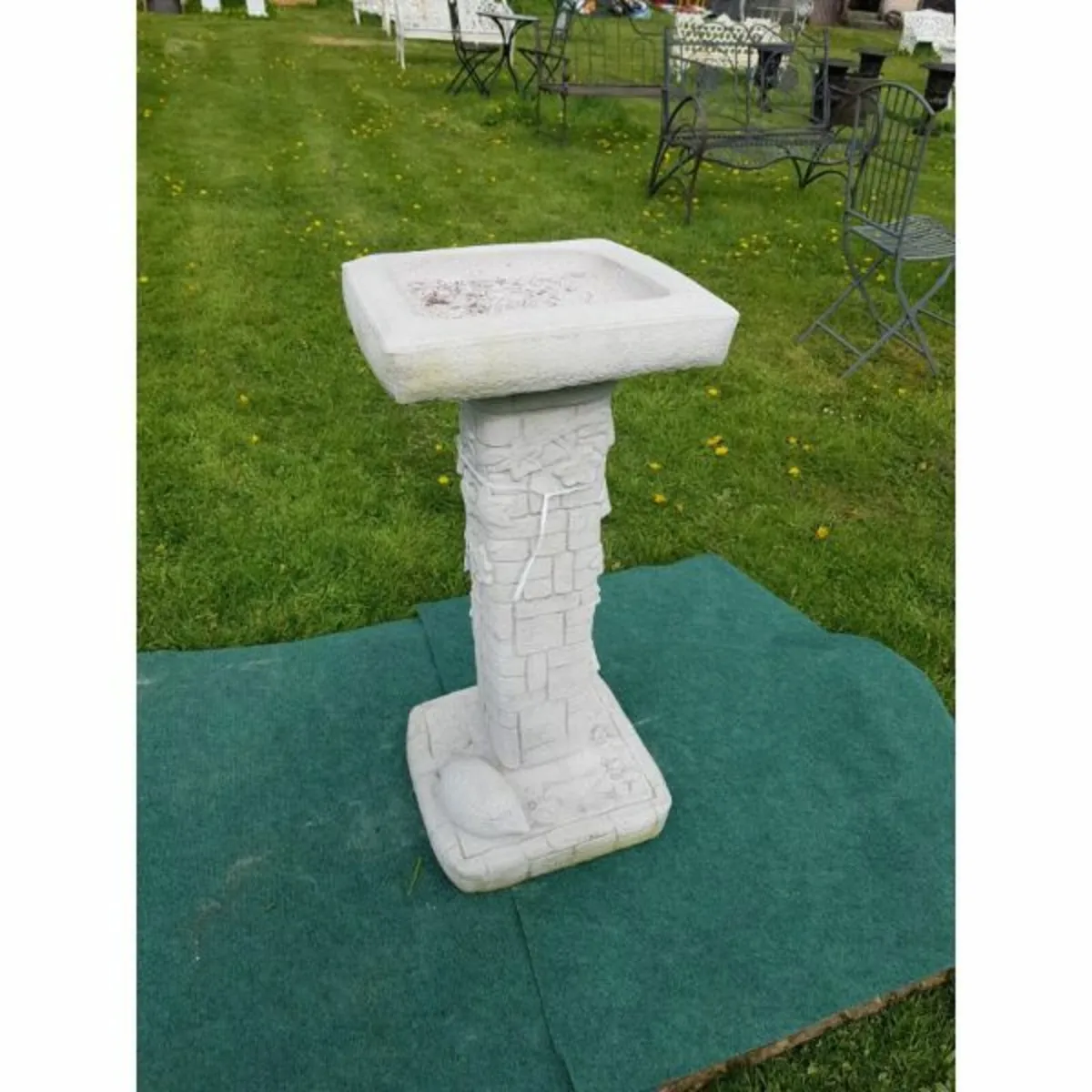 Bird Bath – Square Ivy-GL-BB017