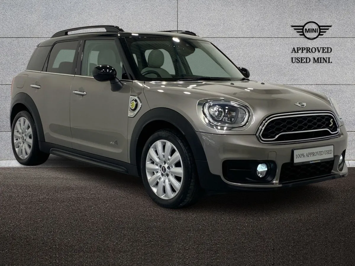 MINI Cooper Cooper Auto - Image 1