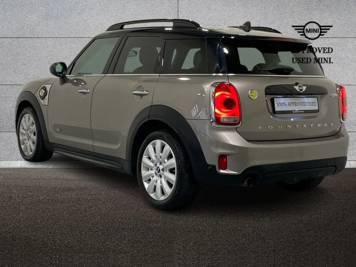 MINI Cooper Cooper Auto - Image 3