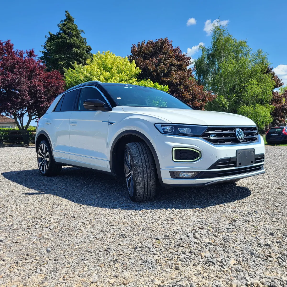 2022 Volkswagen T-Roc TDI R-Line - Image 3