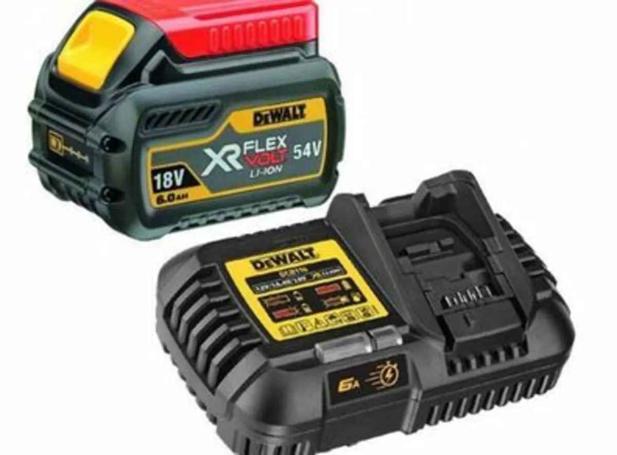 DeWalt DCB116 Charger and DCB546 6Ah 54v Battery