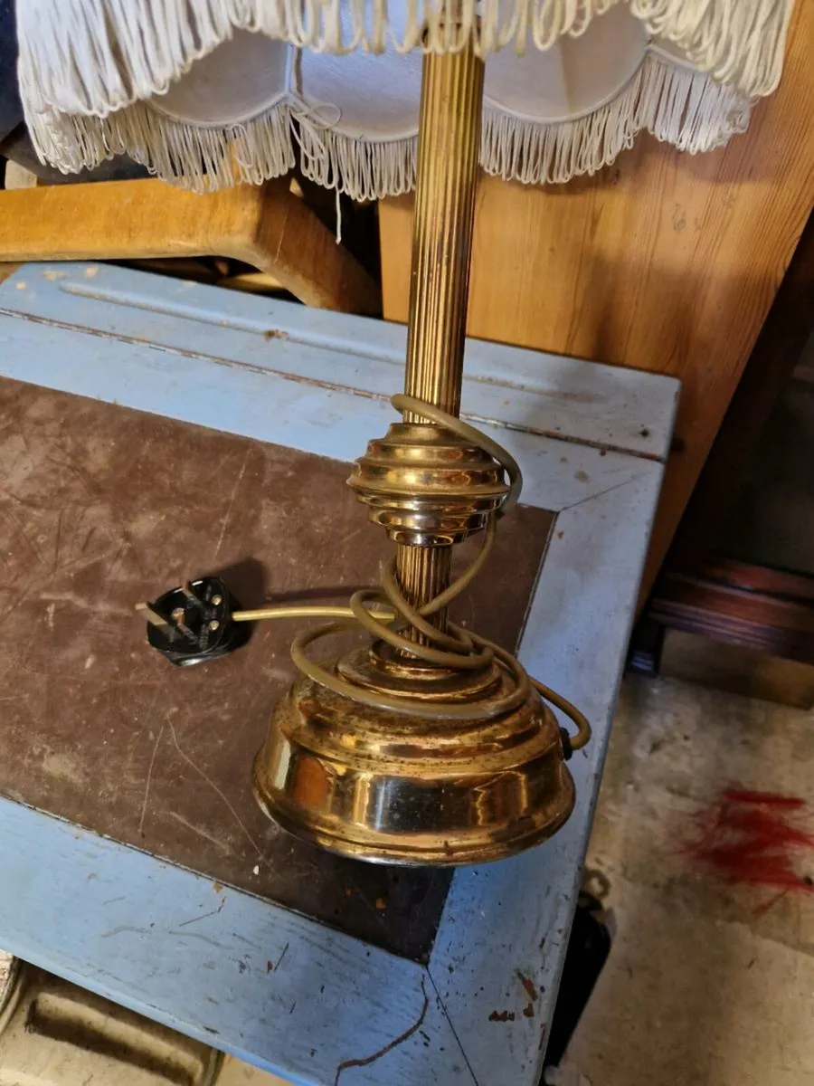 Vintage Brass Lamp - Image 4