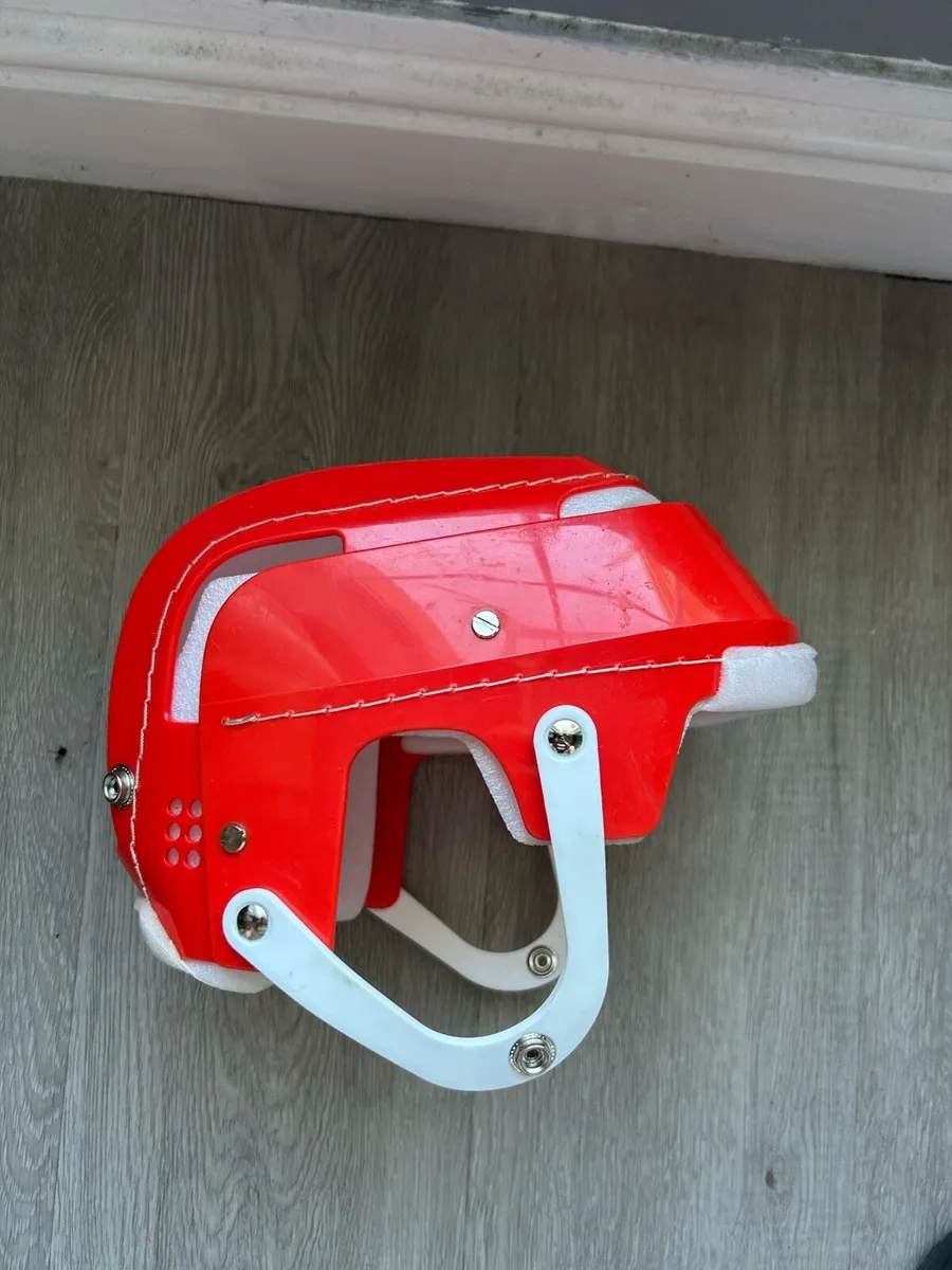 Skateboarder Helmet - Image 2
