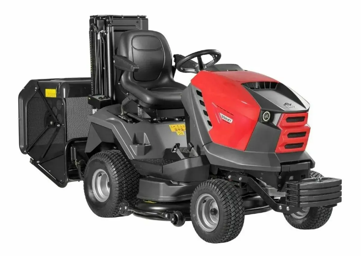 The Starjet UJ PRO High Tip Tractor Mower - Image 3