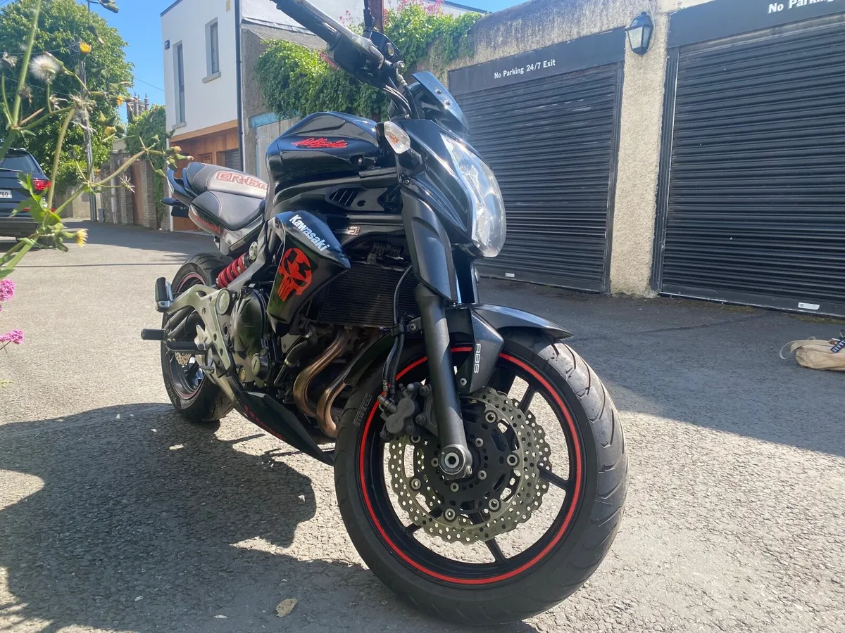 Kawasaki ER6N - Image 1