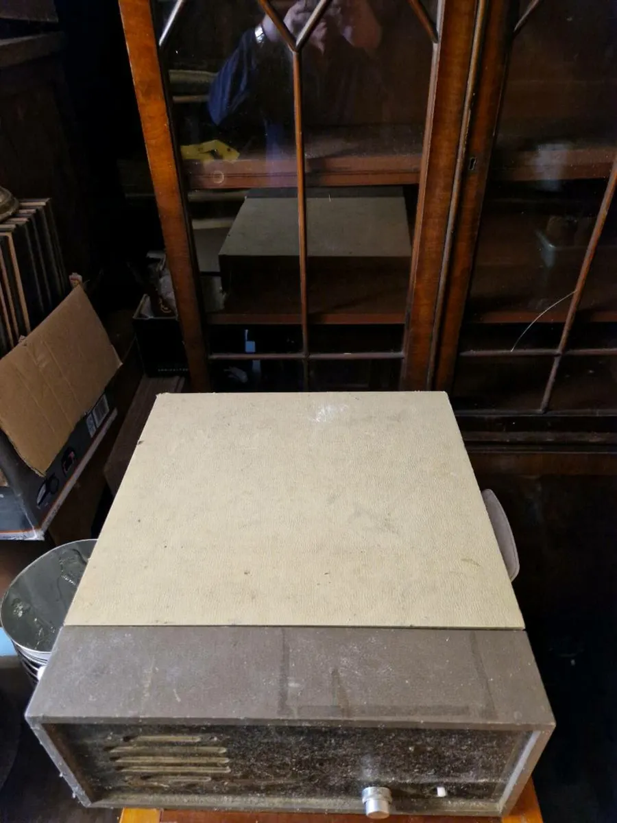 Vintage Retro Perdio Record Player - Image 2