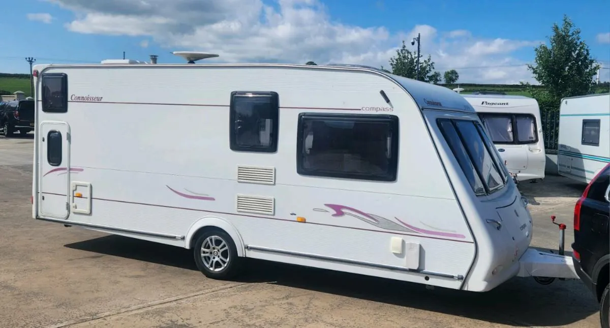 Caravan - Image 1