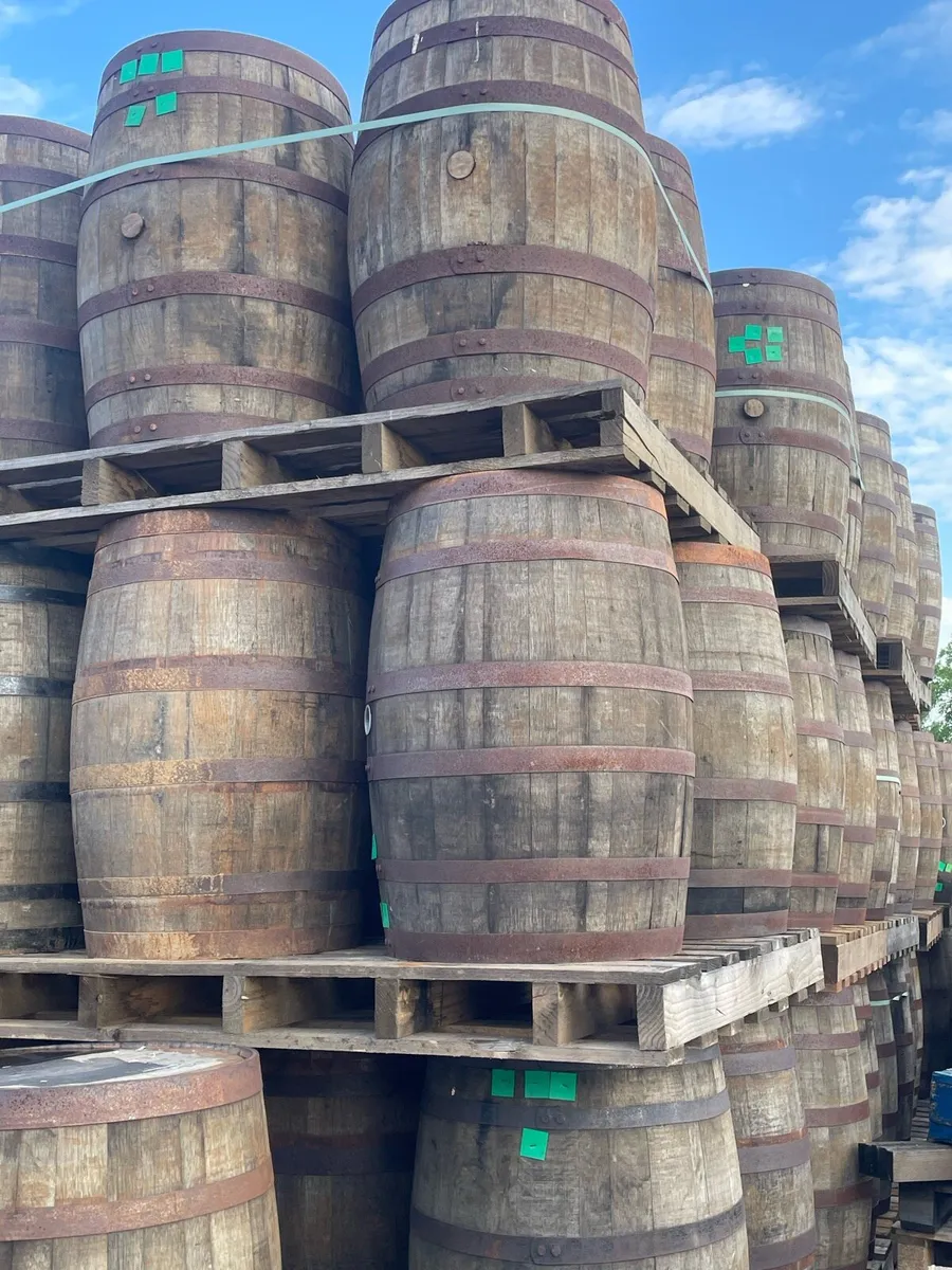 Standard whiskey barrel - Image 2