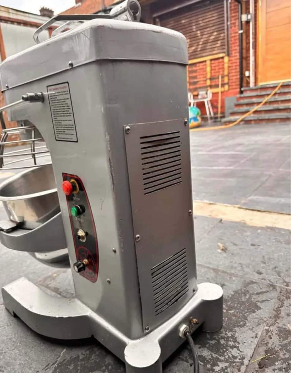 Commercial Dough Mixer 12L – Fully Working - Image 1