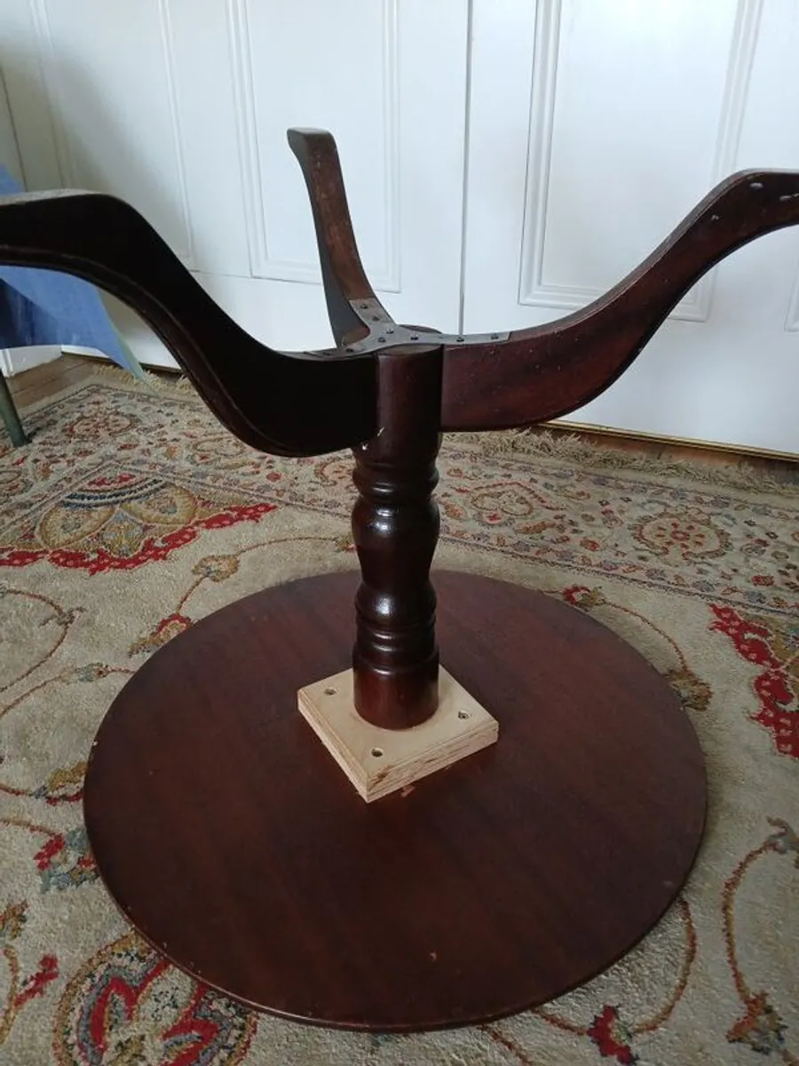 Small table - Image 3