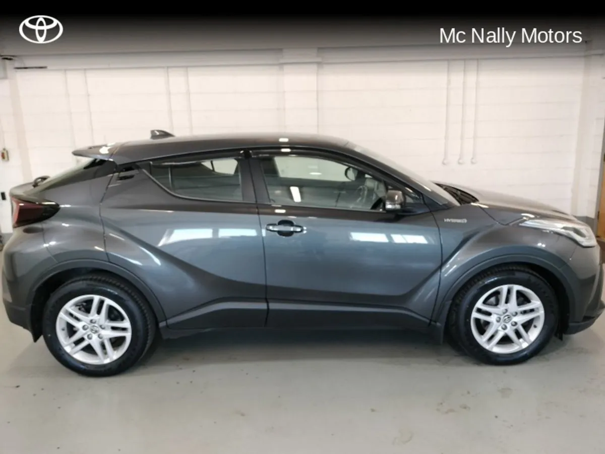 Toyota C-HR 1.8 Hybrid Luna 4DR Auto - Image 3