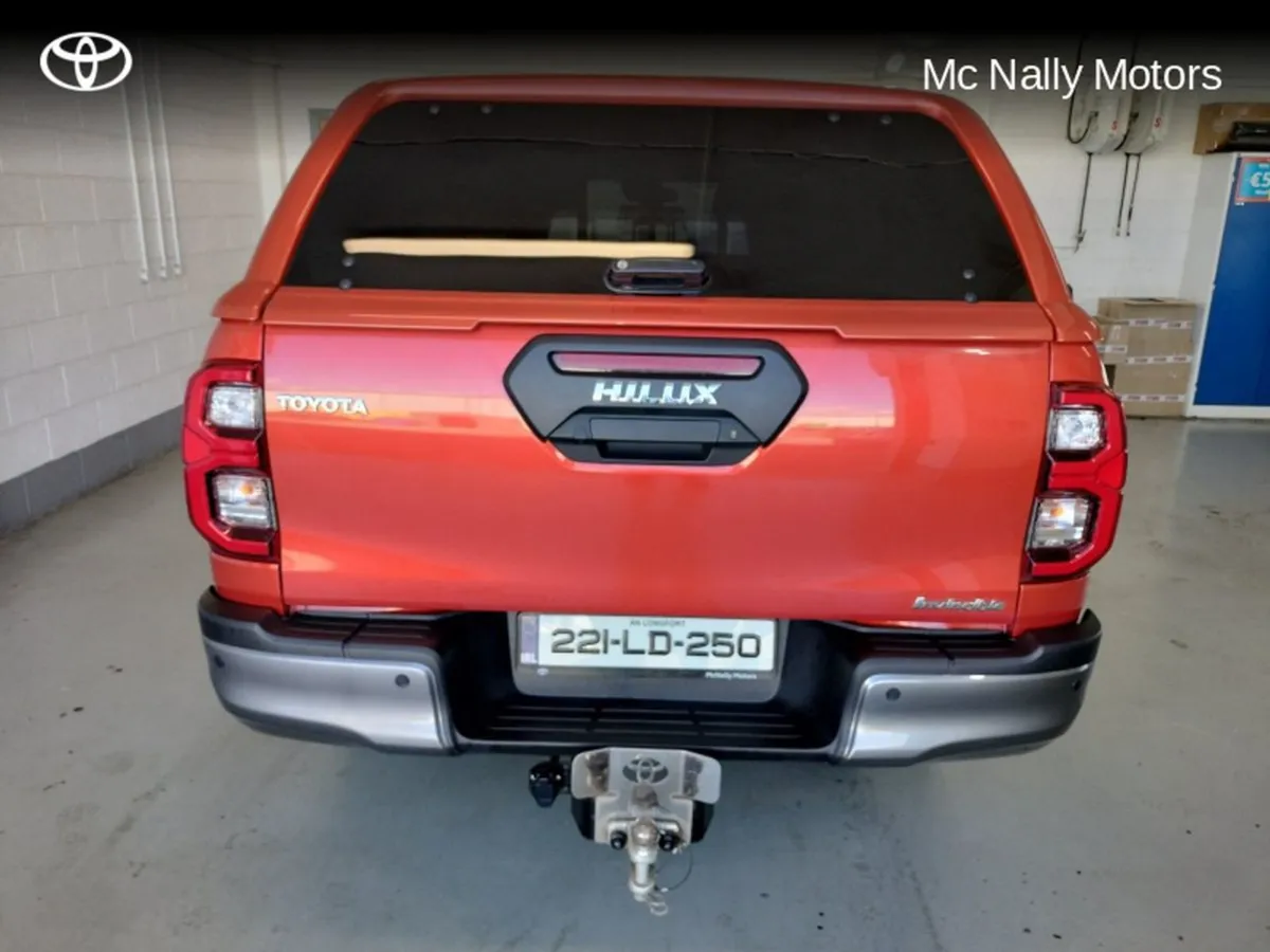 Toyota HiLux 2.8 Invincible Auto Incl Canopy VAT - Image 4