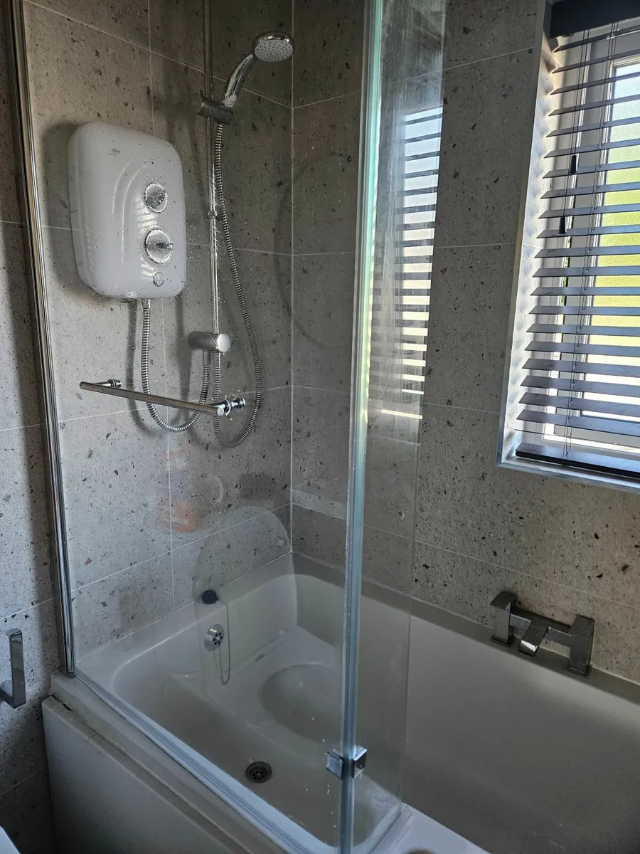 White L-Shaped Left Handed Shower Bath - Image 1