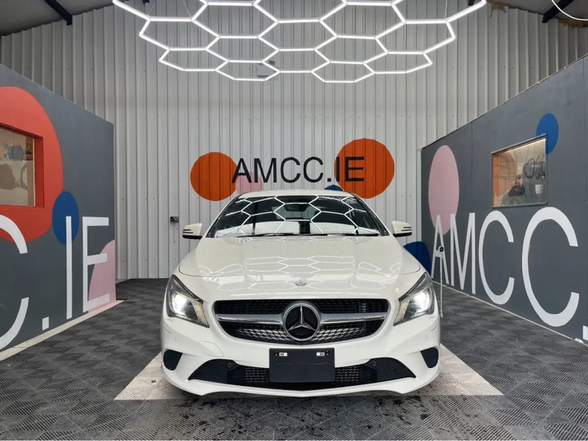 Mercedes-Benz CLA-Class CLA 180 / 20k KMs / Rever - Image 2