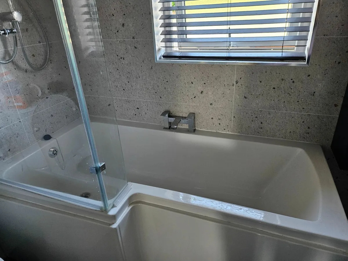 White L-Shaped Left Handed Shower Bath - Image 2