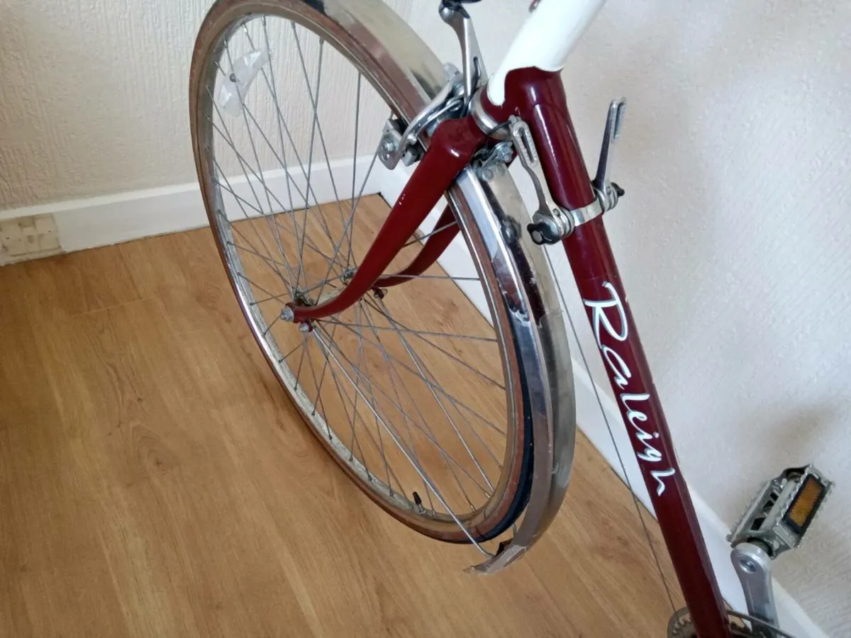Raleigh Routier Bicycle - Image 4