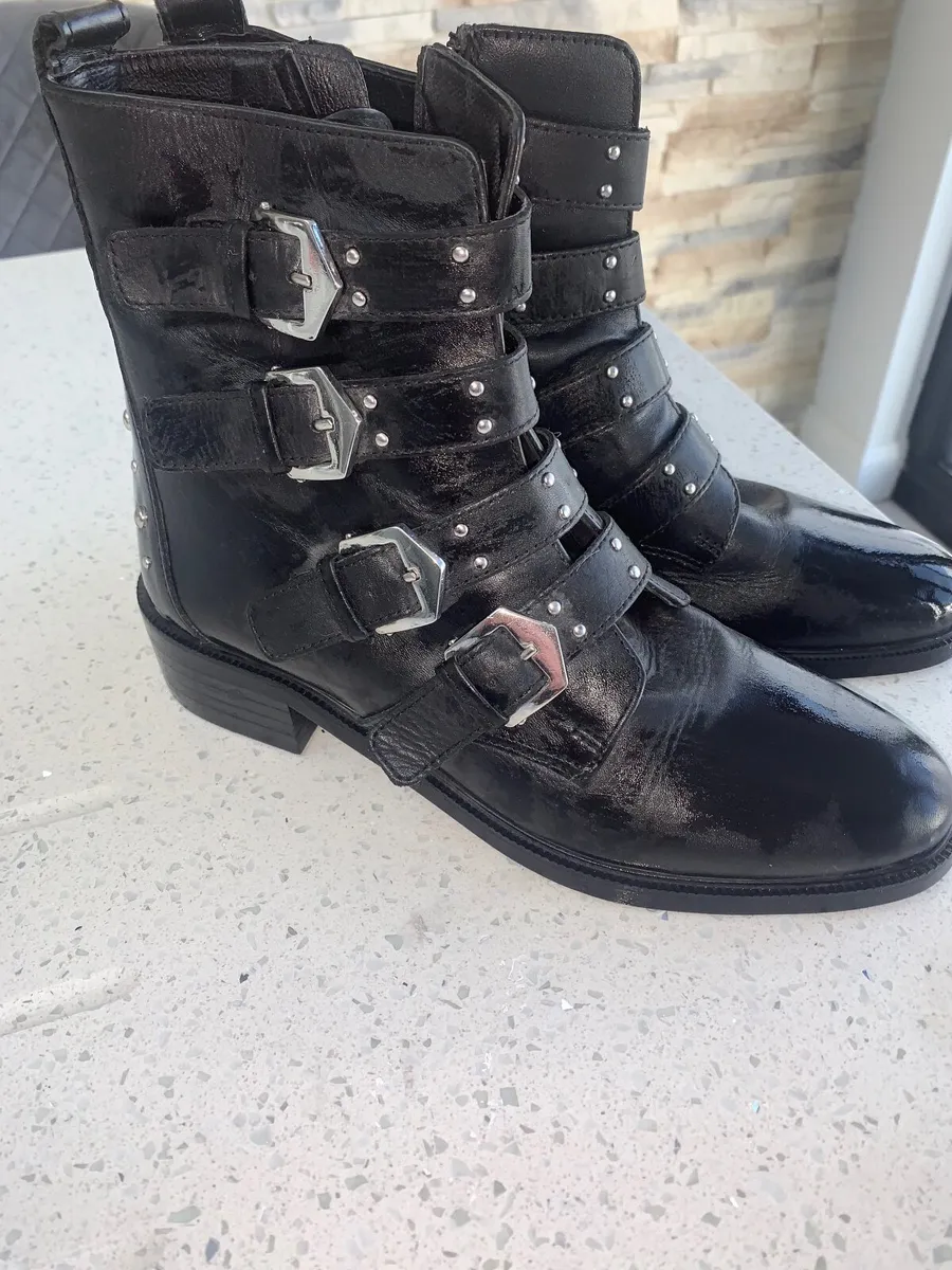 Carvela women boots - Image 1
