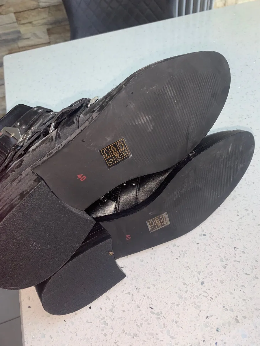 Carvela women boots - Image 3