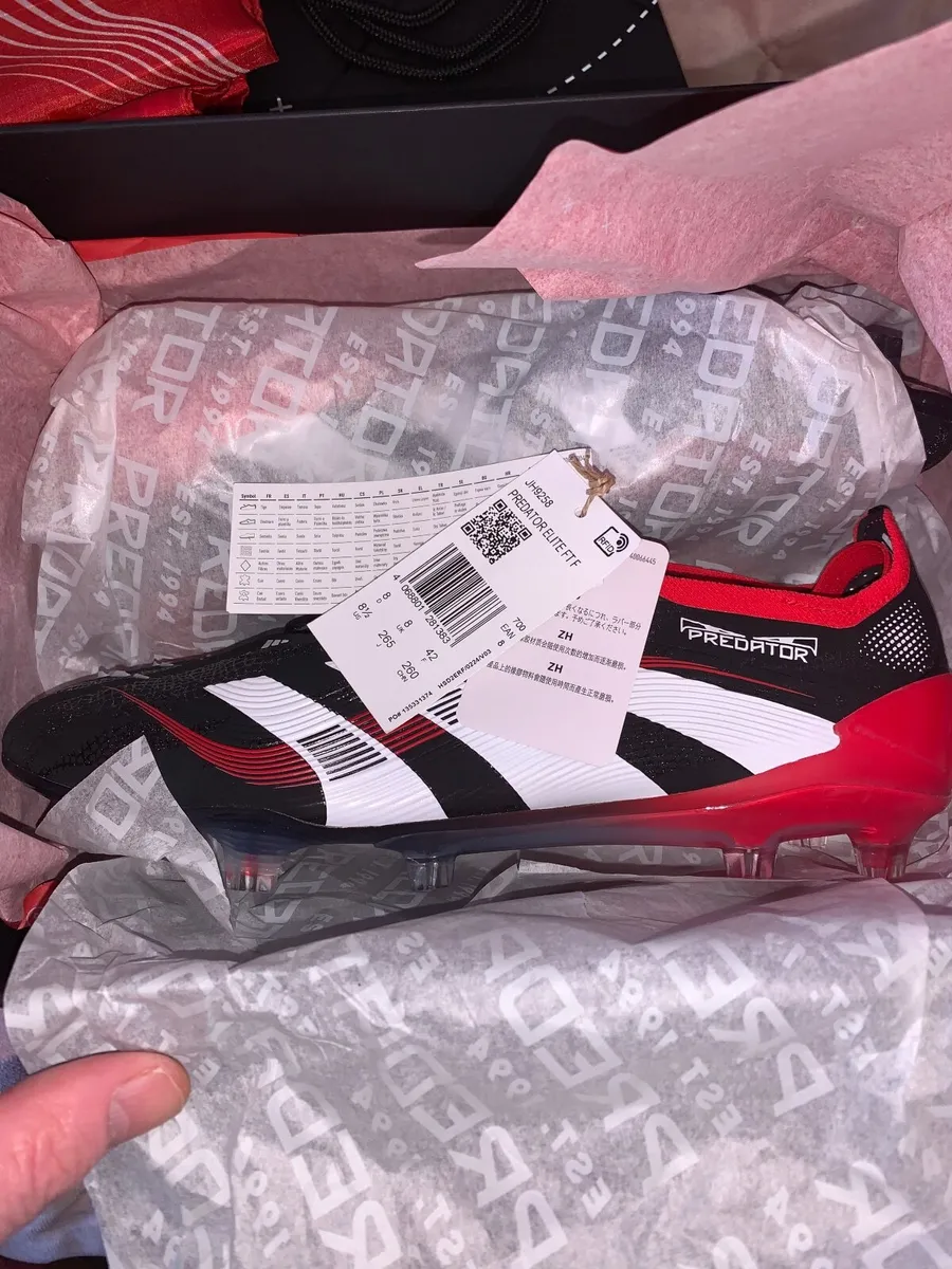 Adidas Predator - Image 1