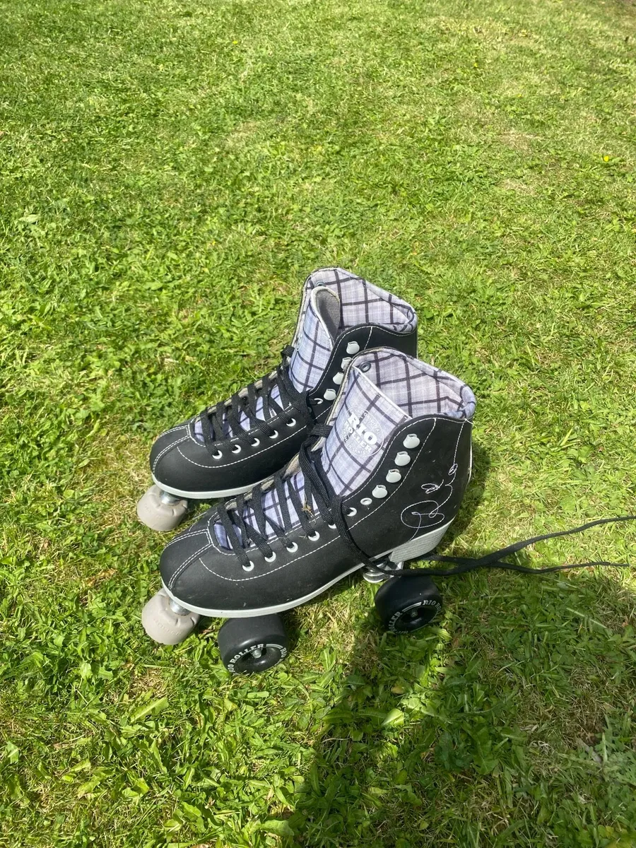 Roller skating set - Image 1