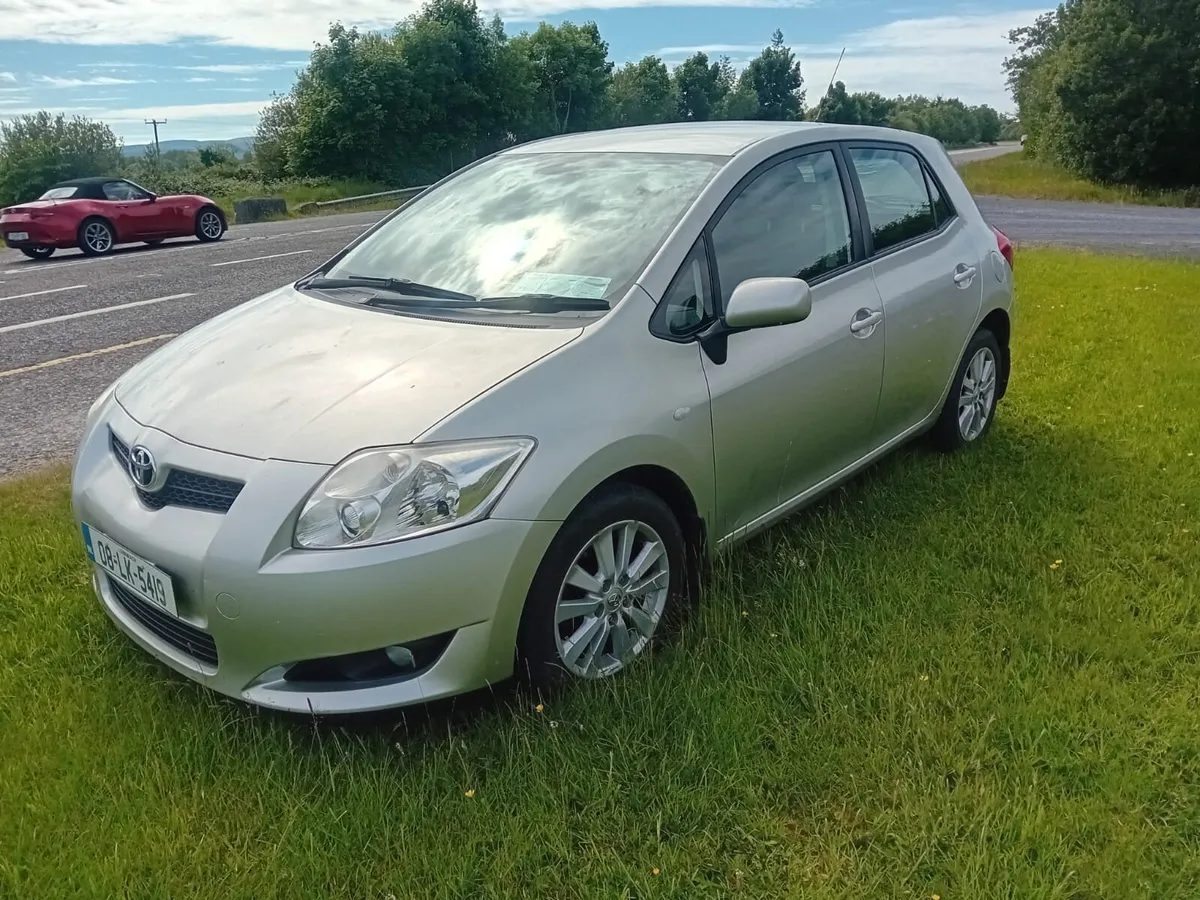 Toyota Auris 2008 137kms nctd - Image 2