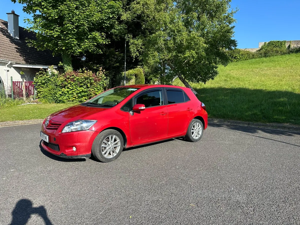 Toyota Auris 1.4 D4D 157-KM - Image 2