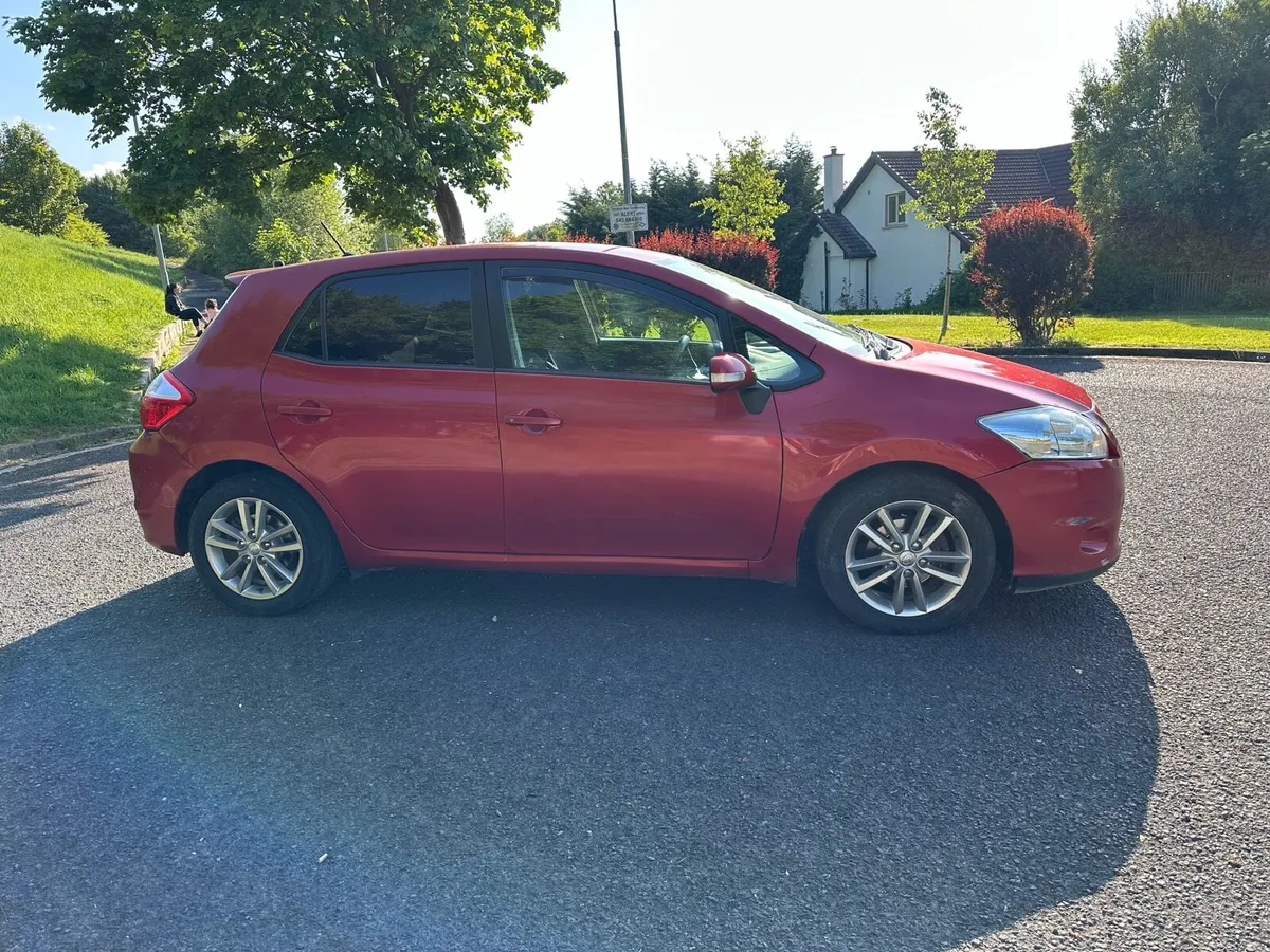 Toyota Auris 1.4 D4D 157-KM - Image 4