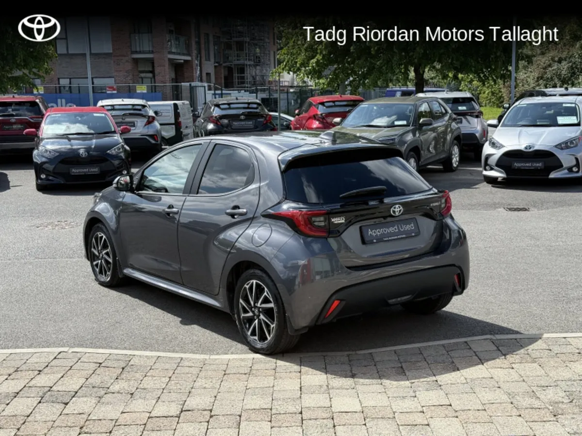 Toyota Yaris 1.5 HYBRID L/SPORT - Image 4