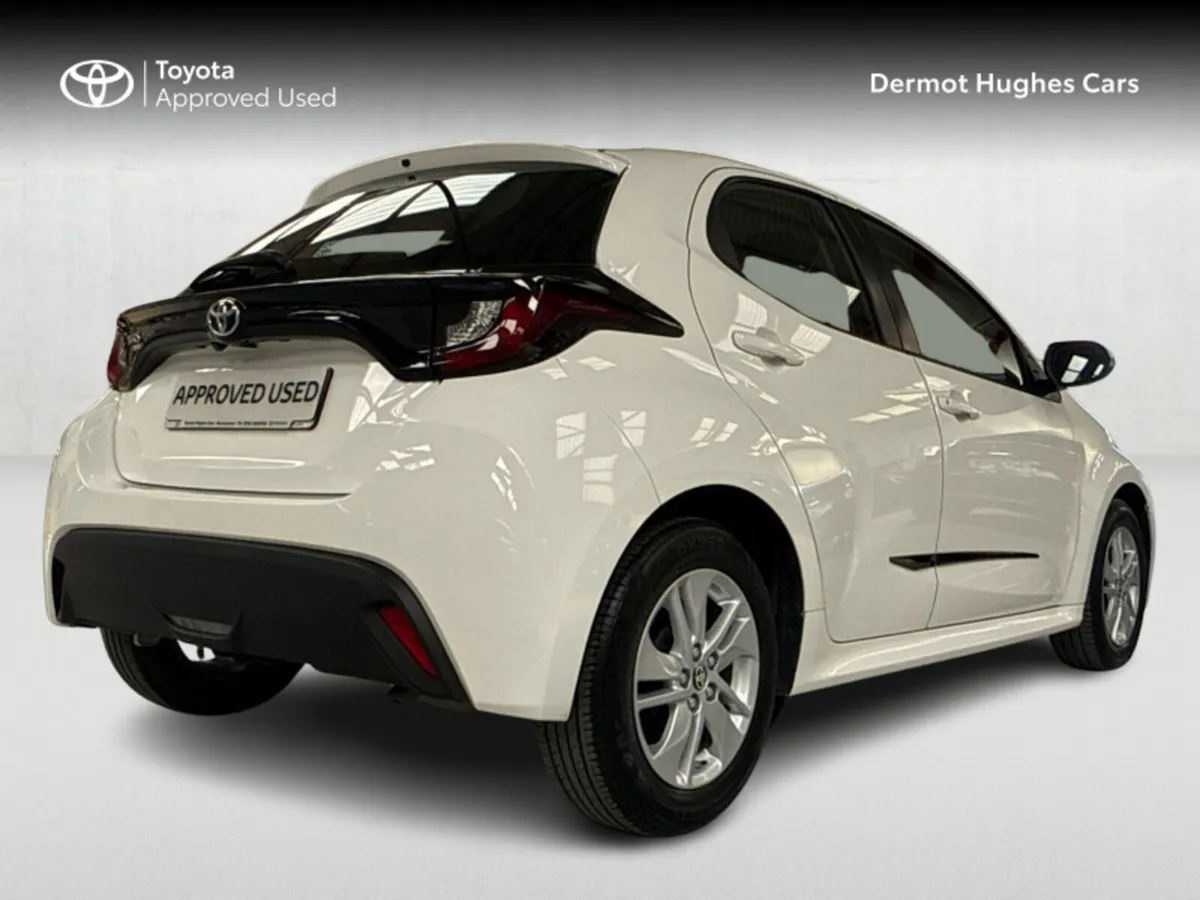 Toyota Yaris 1.0 LUNA 4DR - Image 2