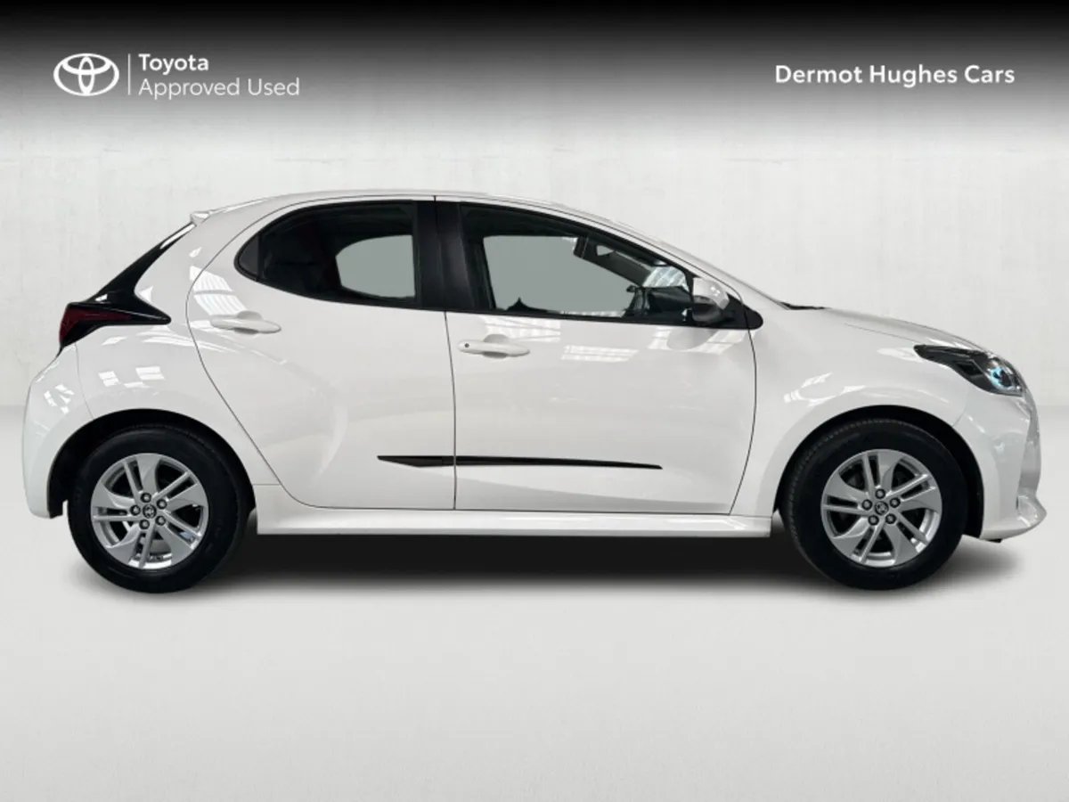 Toyota Yaris 1.0 LUNA 4DR - Image 3