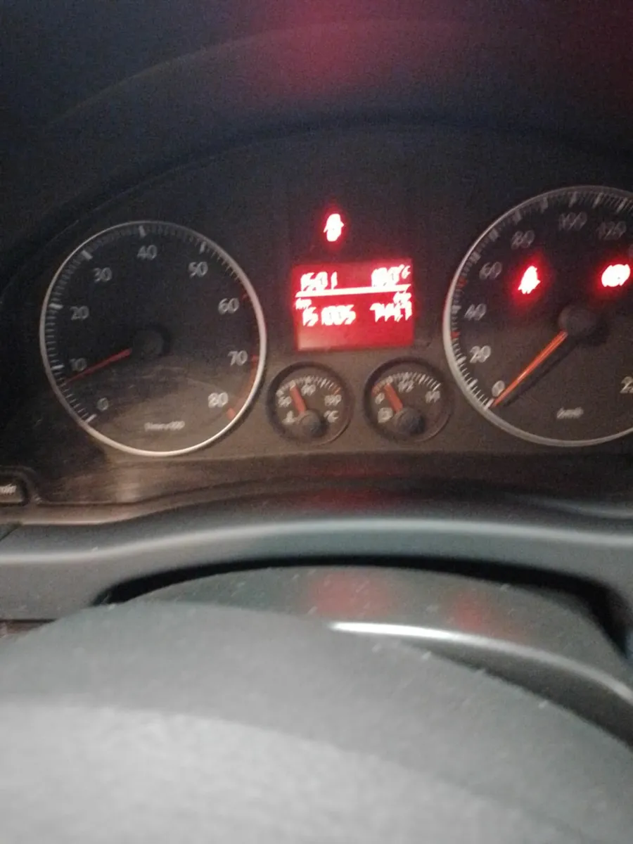 Volkswagen Golf 2007 - Image 2