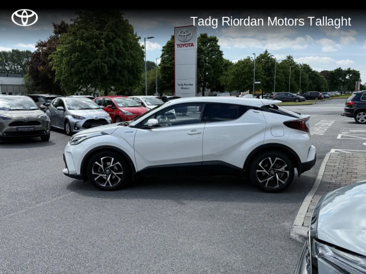 Toyota C-HR 1.8 HYBRID SPORT AUTO*** HIGH SPEC 1 O - Image 4