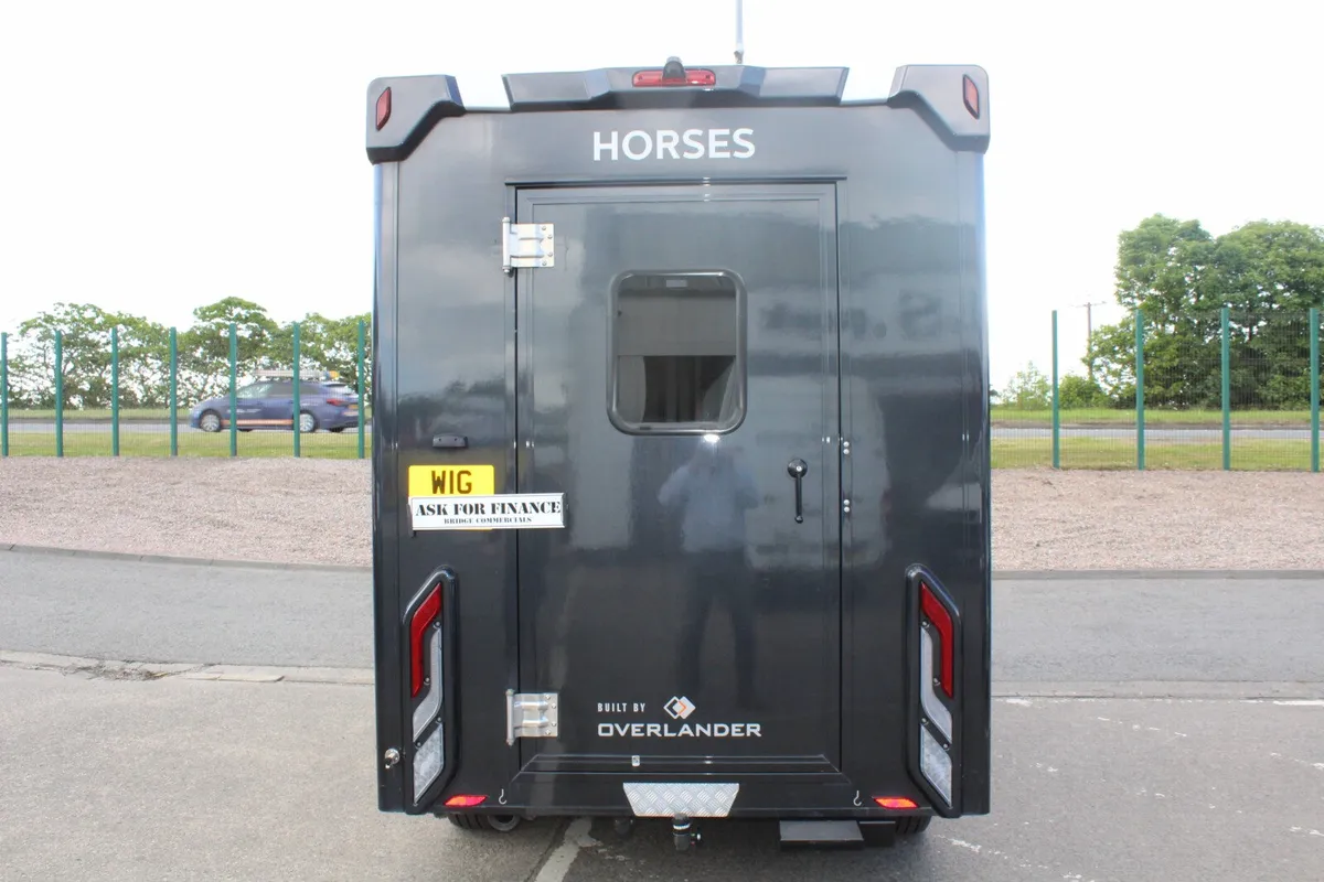 2023 Peugeot Overlander Horsebox - Image 3