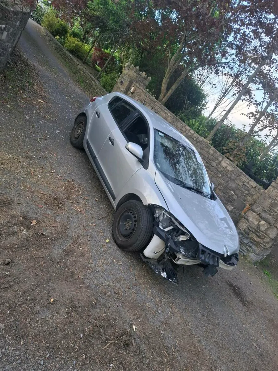 Renault Megane 2012 1.5dci - Image 2