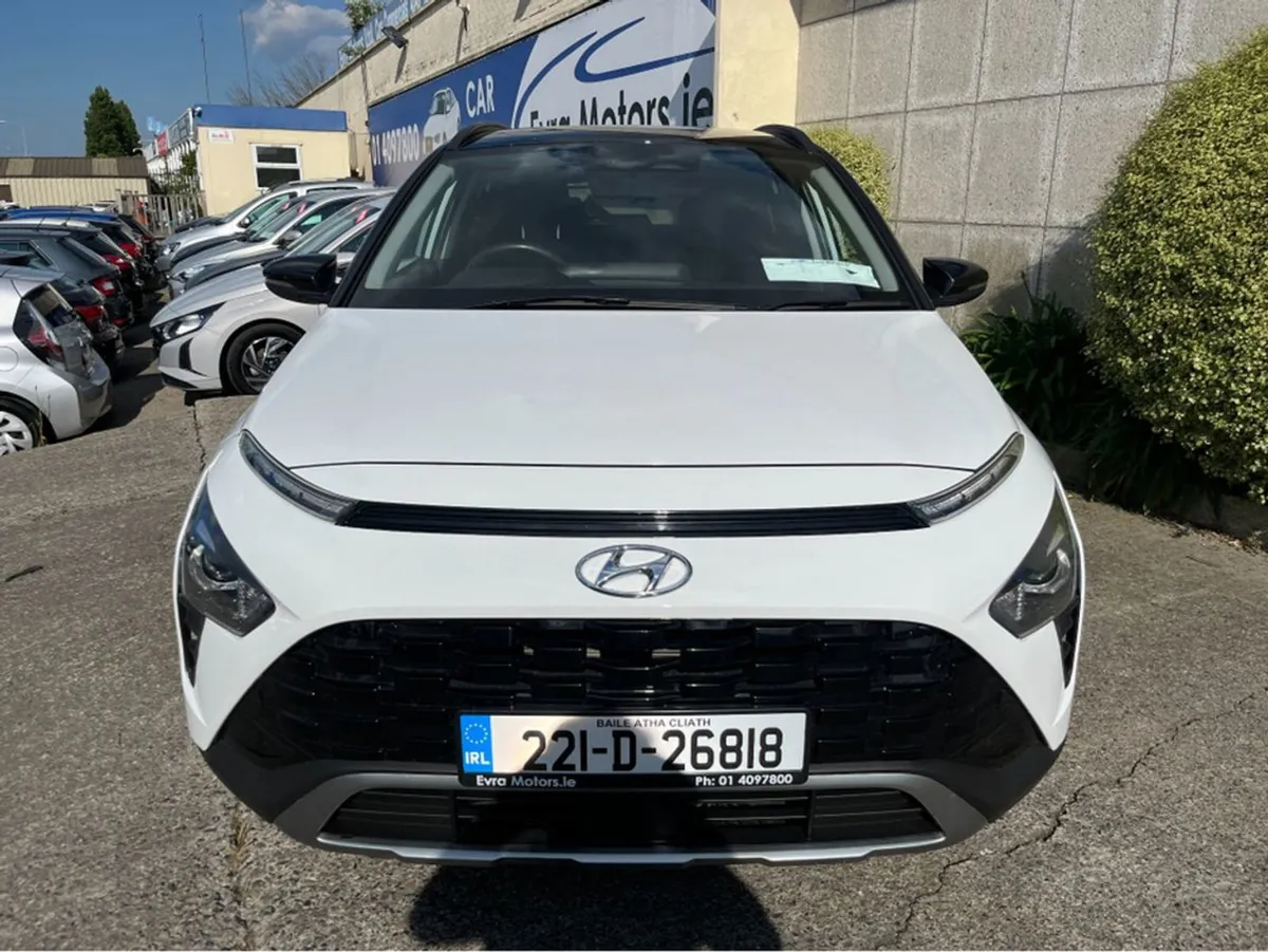 Hyundai Bayon Executive 2-tone 1.2 Petrol //high - Image 2